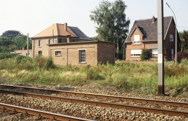 HOMBEEK  DIA 85-8529.jpg